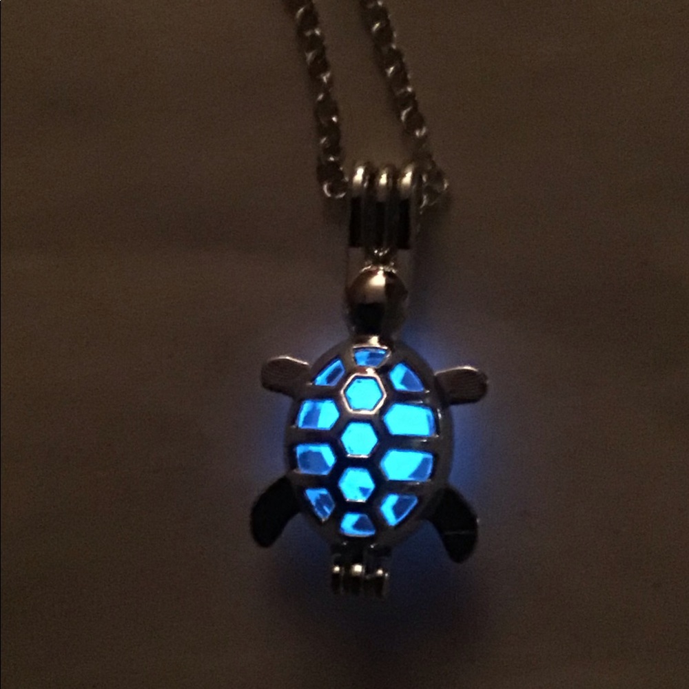 Blue glow turtle necklace